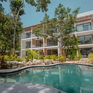 Erena Tulum Pueblo